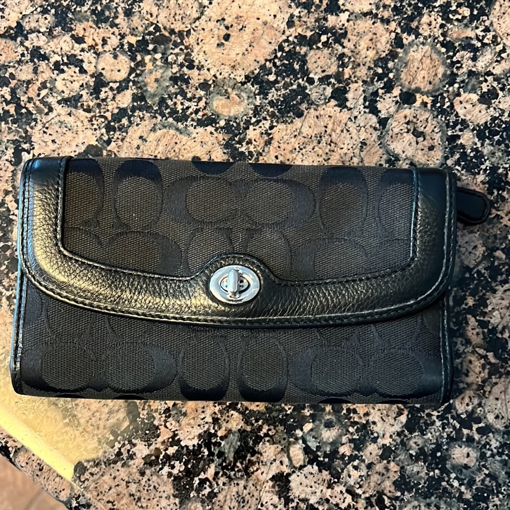 Coach purse and wallet - Picture 6 of 8